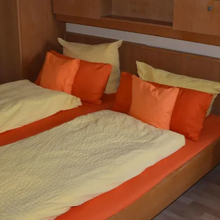 Hages 3*